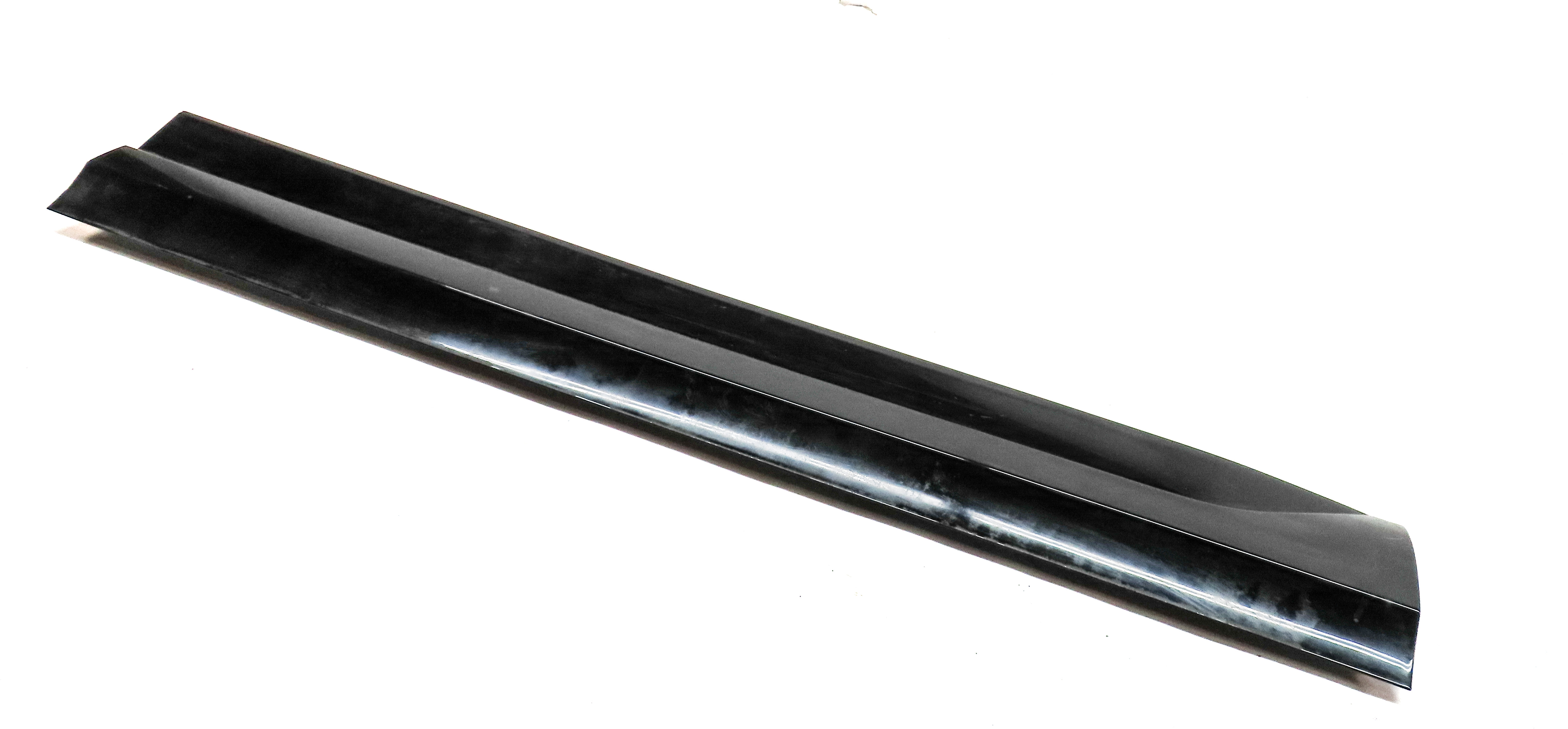 16-18 AUDI Q3 (8U) FRONT LEFT DRIVER LOWER DOOR RUNNER TRIM MOULDING (Black) — exact item pictured